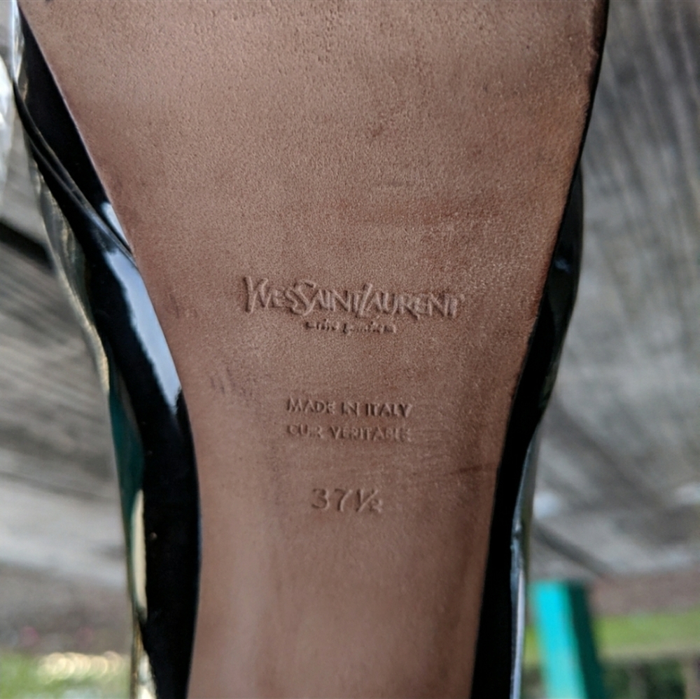 Yves Saint Laurent "Tribute Mary Jane" pumps - Picture 8 of 8